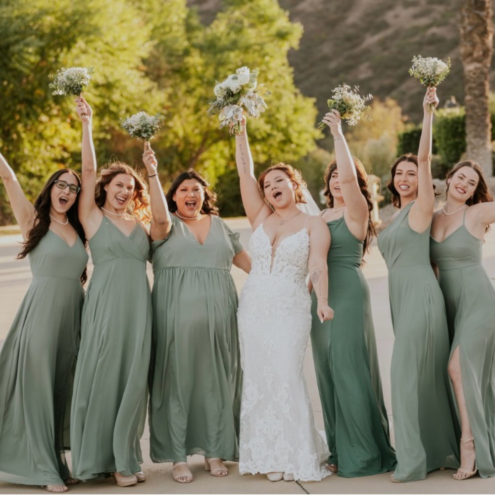 Maggie Sottero Green Sleeveless V-Neck Wedding Gown
